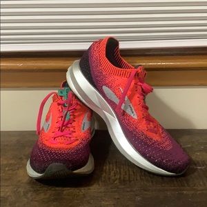 Brooks women’s Levitate 2